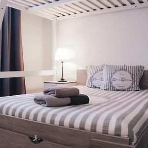 Parisian Flat , Paris Frankreich